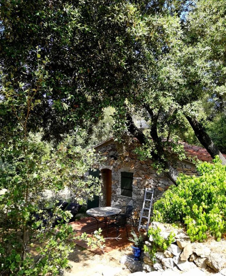 Les Cabanons Sainte Victoire Hotell Eksteriør bilde